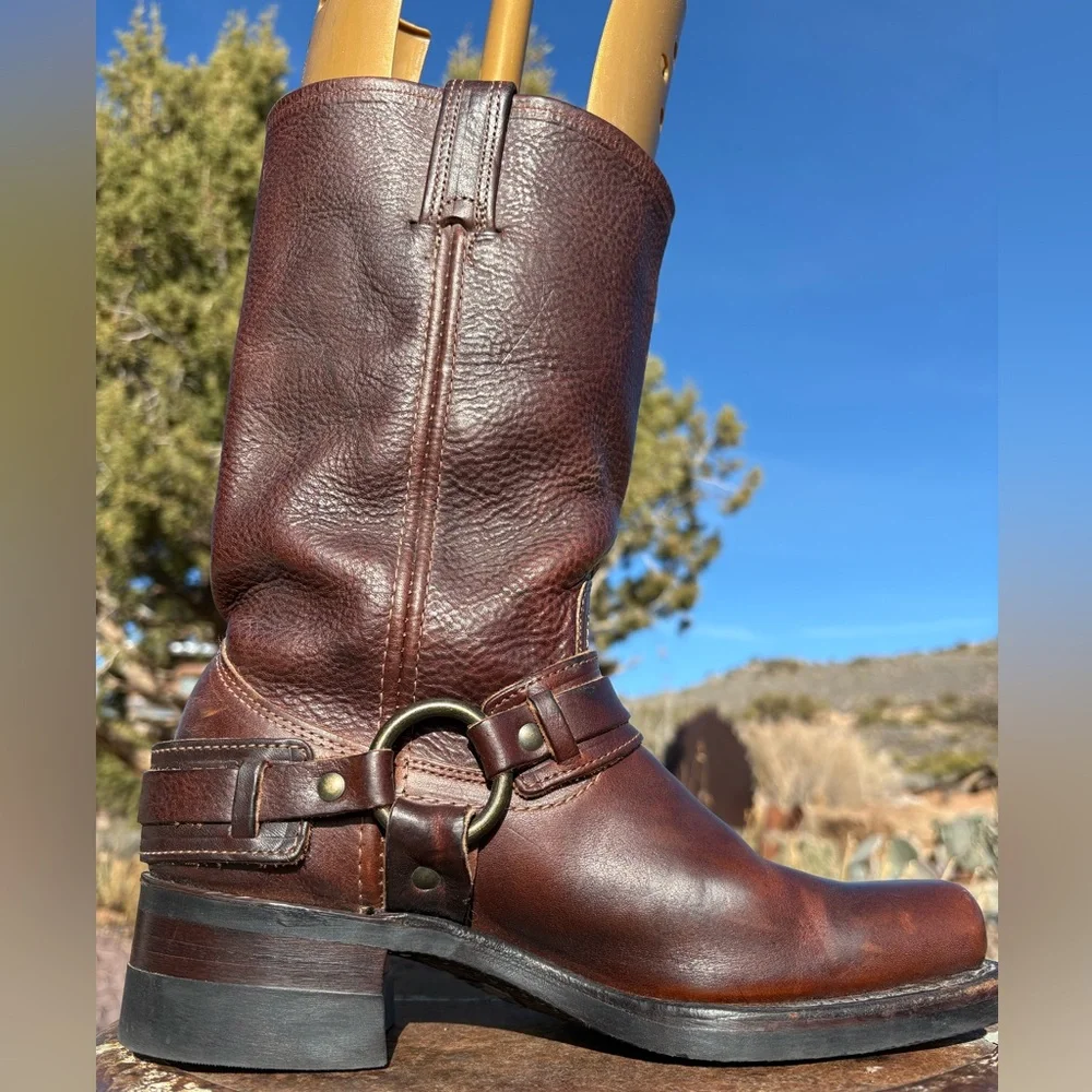 FRYE πΊπΈ Belted Harness Boots πΊπΈ - Picture 8 of 16